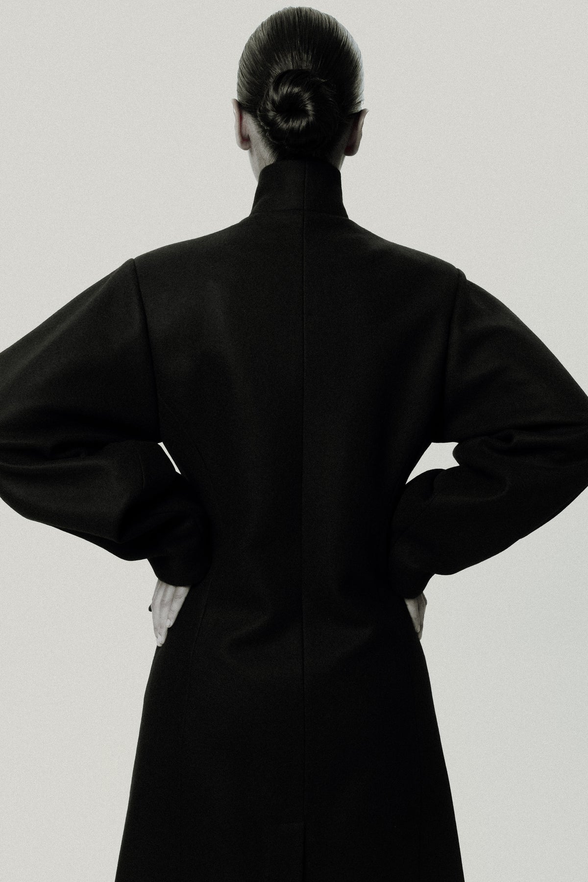 Fitted Balloon-Sleeve Wool Coat